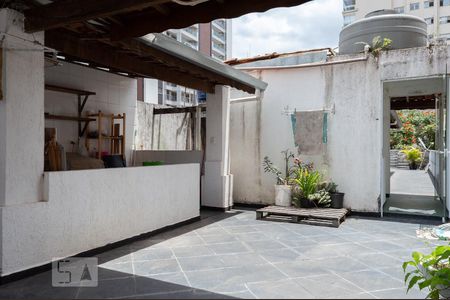 Casa à venda com 310m², 4 quartos e 2 vagas Casa à venda com 310m², 4 quartos e 2 vagasÁrea de Serviço