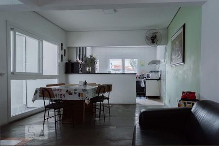 Casa à venda com 310m², 4 quartos e 2 vagas Casa à venda com 310m², 4 quartos e 2 vagasCopa