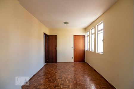 Sala de apartamento à venda com 2 quartos, 60m² em Nova Floresta, Belo Horizonte