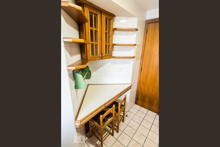 Cozinha de apartamento para alugar com 2 quartos, 63m² em Petrópolis, Porto Alegre