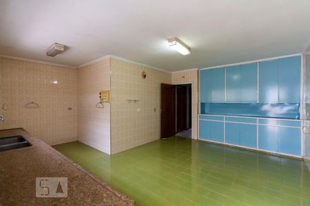 Casa para alugar com 150m², 2 quartos e 5 vagasCozinha