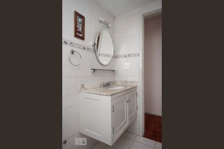 Banheiro de apartamento para alugar com 3 quartos, 88m² em Santa Cecília, São Paulo