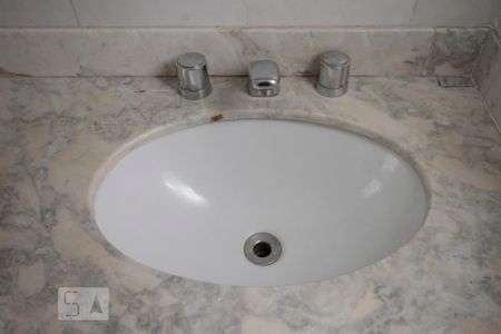 Banheiro de apartamento para alugar com 3 quartos, 88m² em Santa Cecília, São Paulo