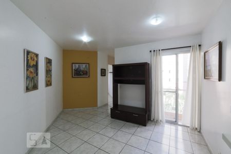 Apartamento à venda com 50m², 2 quartos e 1 vaga Apartamento à venda com 50m², 2 quartos e 1 vagaSala