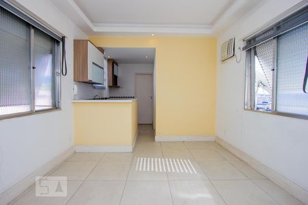 Sala de apartamento para alugar com 1 quarto, 34m² em Centro, Rio de Janeiro