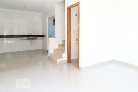 Casa de condomínio para alugar com 60m², 2 quartos e 1 vagaSala - cozinha