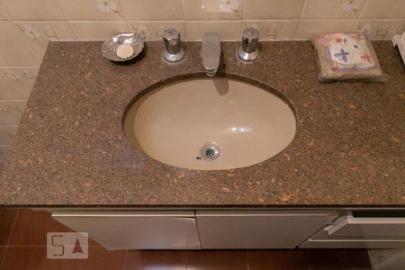 Casa à venda com 211m², 3 quartos e 3 vagasDetalhe do banheiro da suíte 3