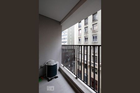 Varanda de kitnet/studio para alugar com 1 quarto, 23m² em Santa Efigênia, São Paulo