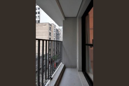 Varanda de kitnet/studio para alugar com 1 quarto, 23m² em Santa Efigênia, São Paulo