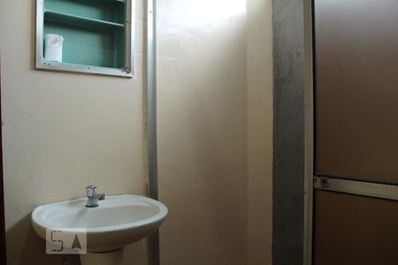 Casa à venda com 80m², 2 quartos e 2 vagasBanheiro