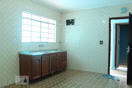 Casa à venda com 80m², 2 quartos e 2 vagasCozinha