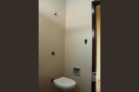 Casa à venda com 80m², 2 quartos e 2 vagasBanheiro