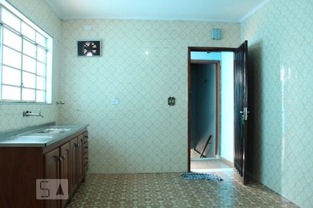 Casa à venda com 80m², 2 quartos e 2 vagasCozinha