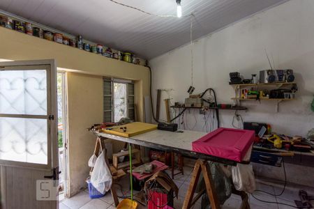 Casa à venda com 400m², 4 quartos e 4 vagas Casa à venda com 400m², 4 quartos e 4 vagasCasa dos fundos