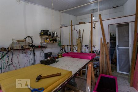 Casa à venda com 400m², 4 quartos e 4 vagas Casa à venda com 400m², 4 quartos e 4 vagasCasa dos fundos