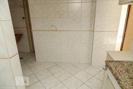 Apartamento à venda com 64m², 2 quartos e 1 vagaCozinha
