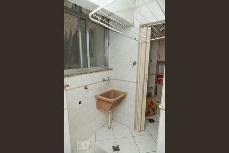 Apartamento à venda com 64m², 2 quartos e 1 vagaÁrea de Serviço