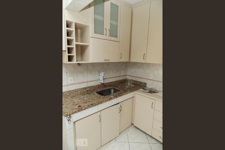 Apartamento à venda com 64m², 2 quartos e 1 vagaCozinha