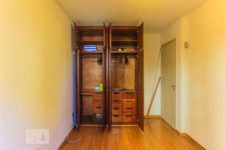 Apartamento para alugar com 54m², 2 quartos e 1 vagaQuarto 2 Armário