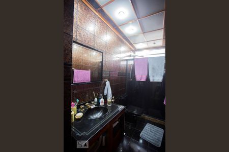 Banheiro de apartamento para alugar com 2 quartos, 76m² em Icaraí, Niterói