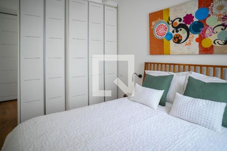 Suíte de apartamento à venda com 3 quartos, 210m² em Jardim da Saúde, São Paulo