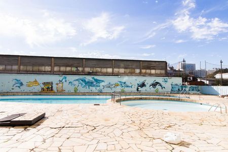 Apartamento à venda com 61m², 2 quartos e sem vagaPiscina