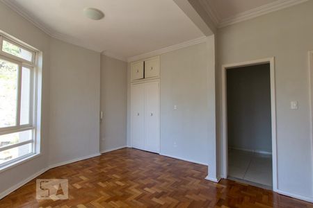 Sala de kitnet/studio para alugar com 1 quarto, 45m² em Catete, Rio de Janeiro