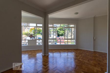 Sala de kitnet/studio para alugar com 1 quarto, 45m² em Catete, Rio de Janeiro