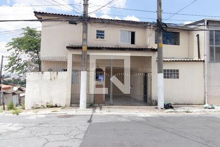 Casa à venda com 140m², 2 quartos e 1 vagaFachada