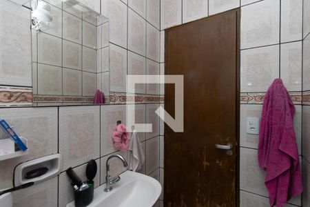 Casa à venda com 140m², 2 quartos e 1 vagaBanheiro 2