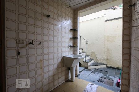 area de serviço de casa para alugar com 4 quartos, 171m² em Jardim Colombo, São Paulo