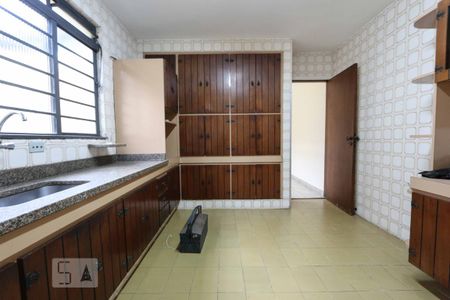 cozinha de casa para alugar com 4 quartos, 171m² em Jardim Colombo, São Paulo