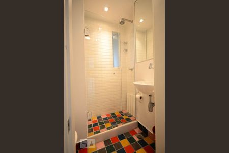 Apartamento para alugar com 70m², 2 quartos e 1 vaga Apartamento para alugar com 70m², 2 quartos e 1 vagaBanheiro de serviço