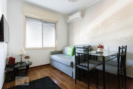 Sala de apartamento à venda com 1 quarto, 43m² em São Sebastião, Porto Alegre