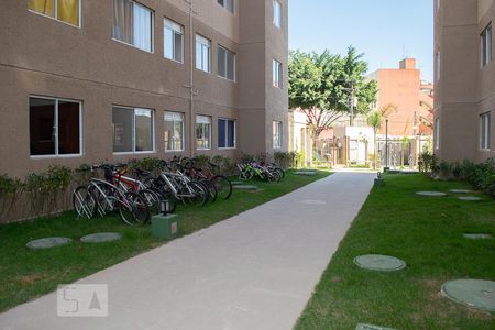 Apartamento à venda com 43m², 2 quartos e sem vagaÁrea comum