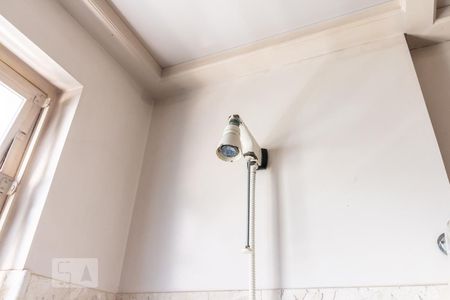 Casa de condomínio para alugar com 840m², 5 quartos e 3 vagasDetalhe do Banheiro da Suíte 4