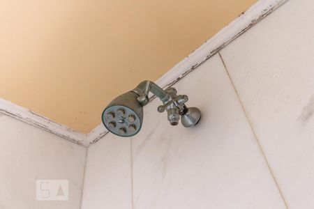 Casa de condomínio para alugar com 840m², 5 quartos e 3 vagasDetalhe do Banheiro da Suíte 5