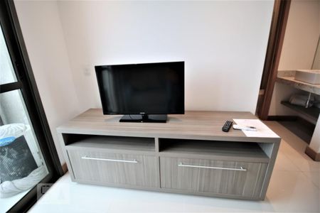 Sala de Estar de kitnet/studio para alugar com 1 quarto, 38m² em Camorim, Rio de Janeiro