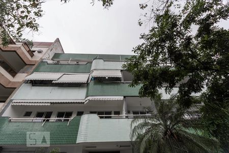 Apartamento à venda com 87m², 2 quartos e 1 vagaFachada