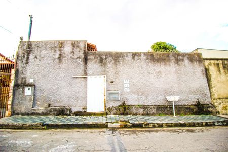 Casa à venda com 345m², 3 quartos e sem vagaFachada