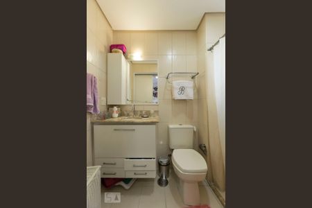 Suíte 1 - Banheiro de apartamento para alugar com 3 quartos, 142m² em Vila Monumento, São Paulo