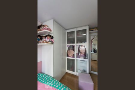 Suíte 1 (Armários) de apartamento para alugar com 3 quartos, 142m² em Vila Monumento, São Paulo