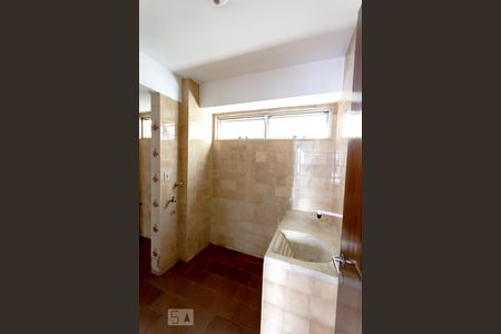 Apartamento para alugar com 70m², 2 quartos e 1 vagaÁrea de serviço