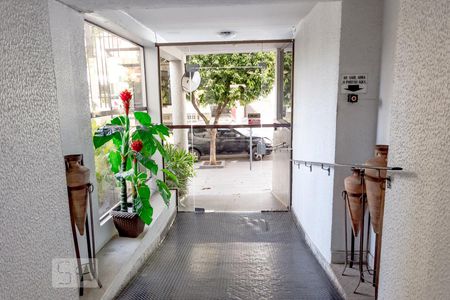 Apartamento para alugar com 70m², 2 quartos e 1 vagaEntrada 