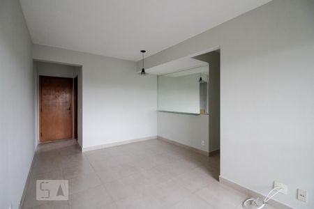 Apartamento à venda com 70m², 3 quartos e 2 vagasSala