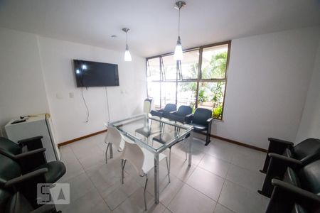 Apartamento para alugar com 70m², 1 quarto e 1 vagaHome office