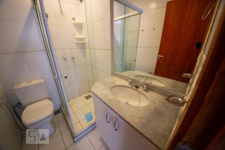 Banheiro  de apartamento para alugar com 1 quarto, 70m² em Charitas, Niterói