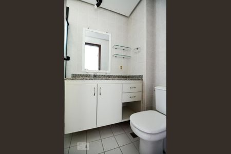 Apartamento para alugar com 80m², 2 quartos e 1 vaga Apartamento para alugar com 80m², 2 quartos e 1 vagaBanheiro