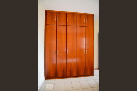 Quarto 2 de apartamento para alugar com 2 quartos, 80m² em Centro, Campinas