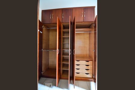 Quarto 1 de apartamento para alugar com 2 quartos, 80m² em Centro, Campinas
